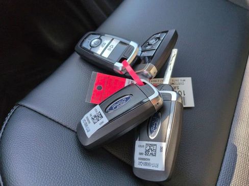 New 2026 Ford Transit 250 Low Roof image 28