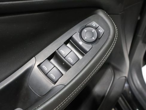 Used 2024 Buick Encore GX Sport Touring image 14