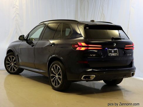 Certified 2025 BMW X5 xDrive40i w/ Executive Package image 9
