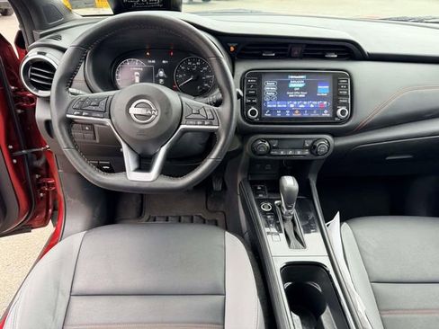 Used 2023 Nissan Kicks SR w/ SR Premium Package image 17