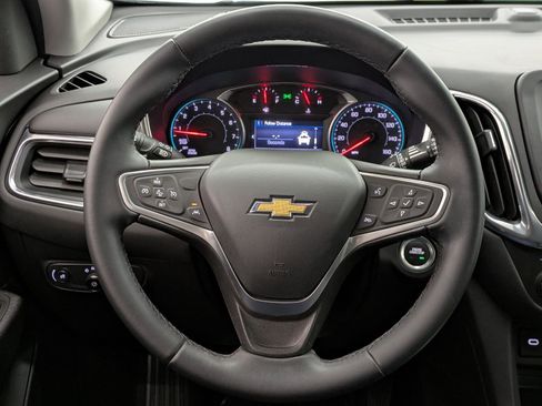 Used 2023 Chevrolet Equinox LT w/ Driver Convenience Package image 21