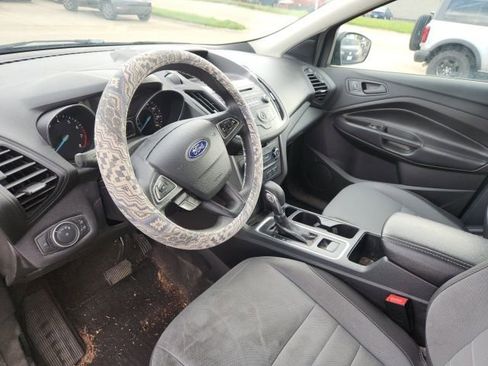 Used 2018 Ford Escape S image 14