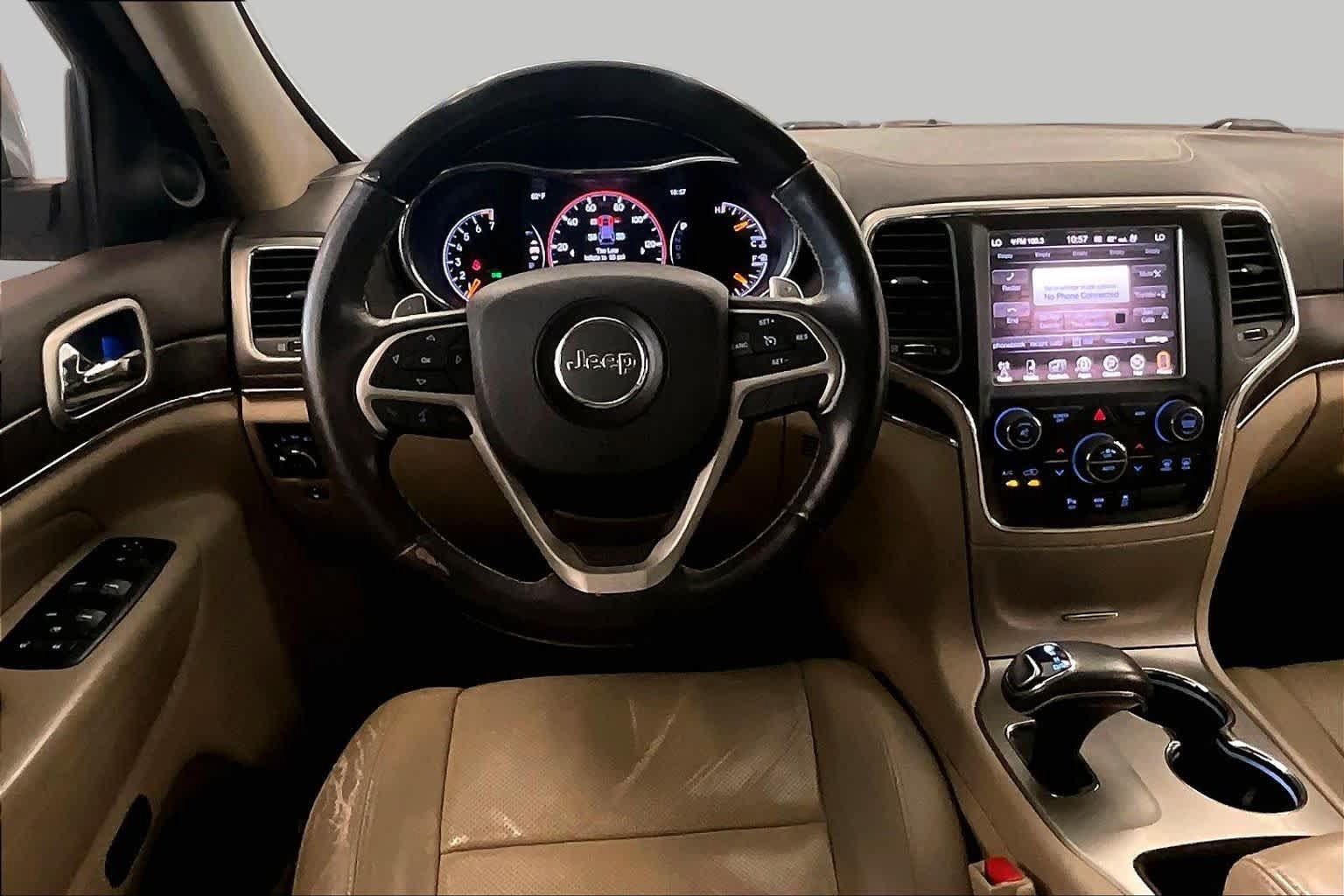 Used 2015 Jeep Grand Cherokee Overland RWD image 4