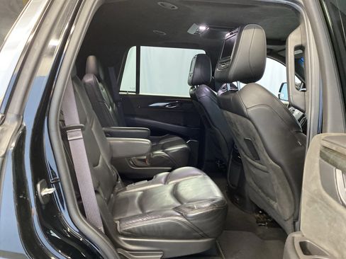 Used 2016 Cadillac Escalade Platinum image 39