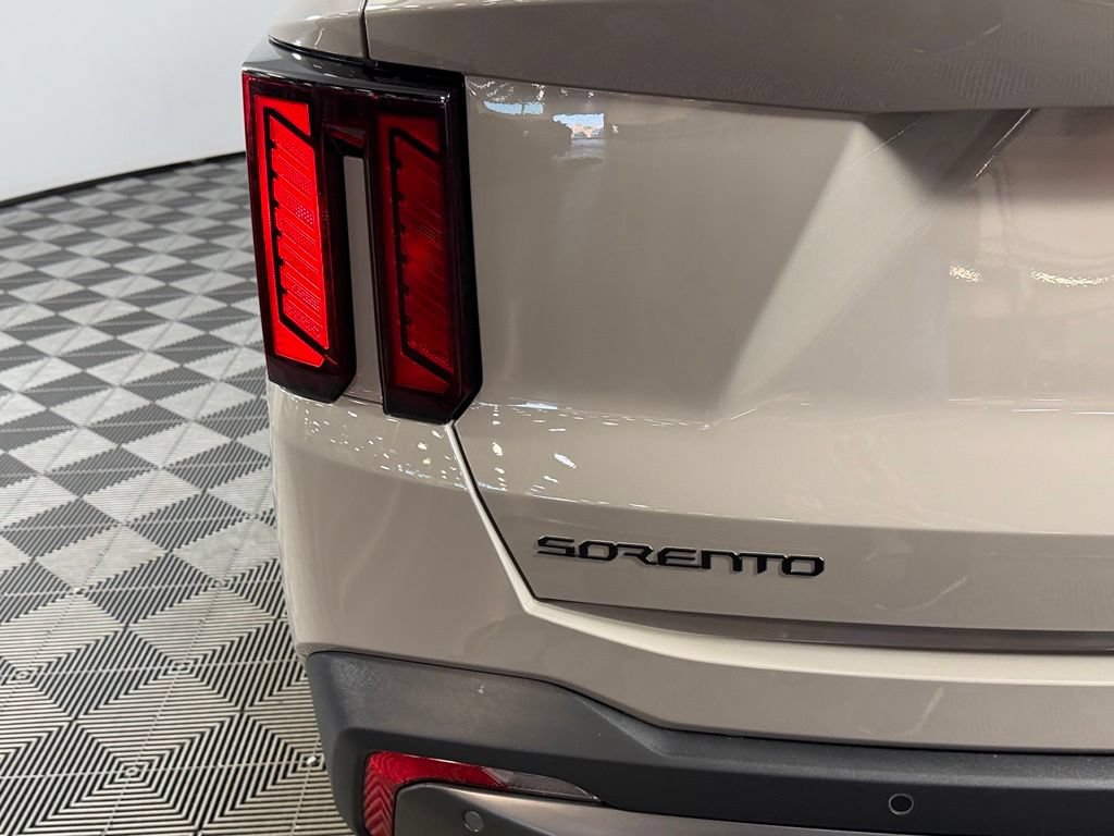 Used 2025 Kia Sorento X-Line EX AWD/4WD image 11