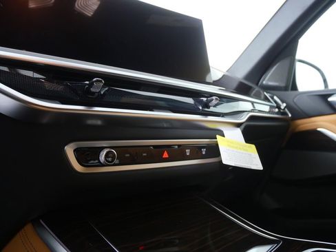 Certified 2026 BMW X5 xDrive50e w/ M Sport Package image 21
