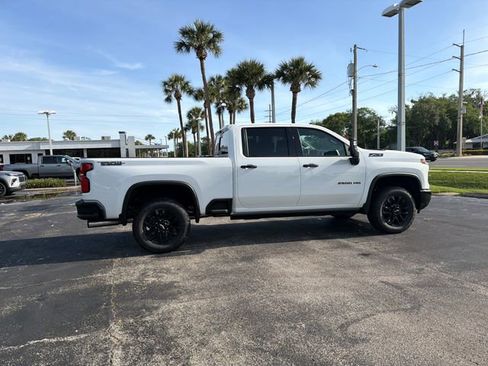 New 2026 Chevrolet Silverado 2500 LTZ w/ LTZ Plus Package AWD/4WD image 16