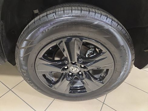 Used 2024 Toyota RAV4 XLE image 10