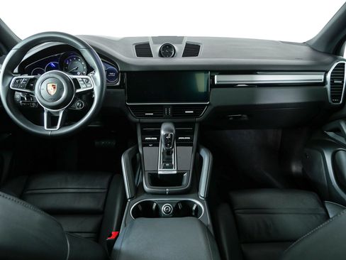Certified 2023 Porsche Cayenne Platinum Edition AWD/4WD image 22