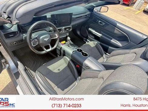 Used 2024 Ford Mustang Convertible RWD image 15