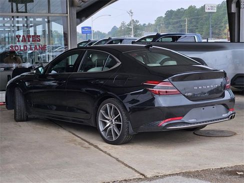 Used 2023 Genesis G70 2.0T image 4