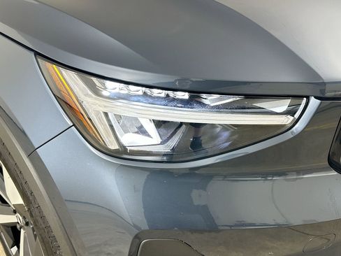 Used 2026 Volvo XC40 B5 Core w/ Protection Package Premier AWD/4WD image 9