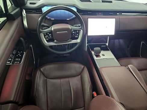 Used 2024 Land Rover Range Rover SE AWD/4WD image 12