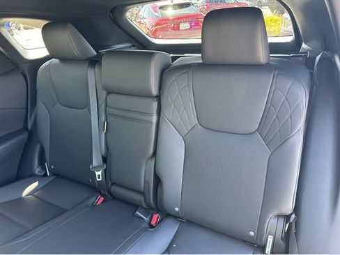 New 2026 Lexus RX 350h AWD/4WD image 18