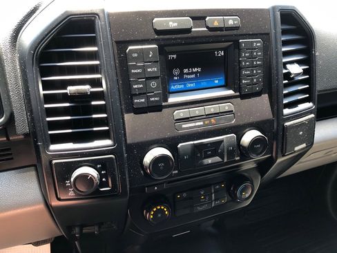 Used 2015 Ford F150 XL w/ Equipment Group 101A Mid AWD/4WD image 28