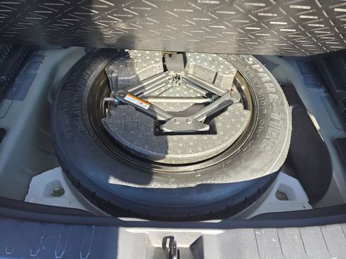 Used 2022 Toyota RAV4 XLE image 28