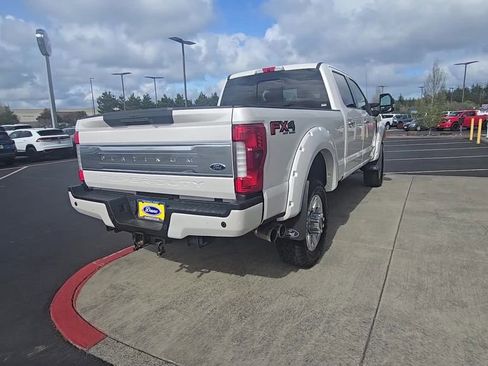 Used 2017 Ford F250 Platinum w/ Platinum Ultimate Package image 3