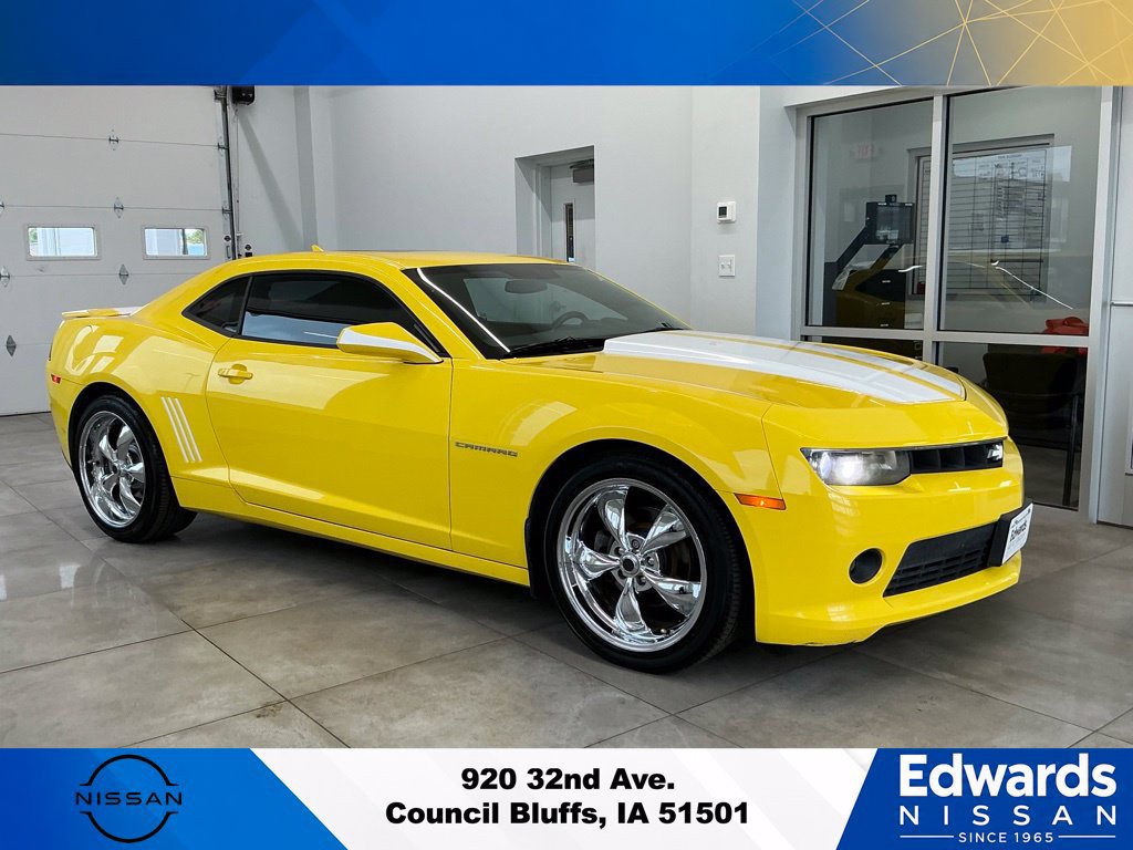Used 2014 Chevrolet Camaro LT w/ RS Package RWD image 2