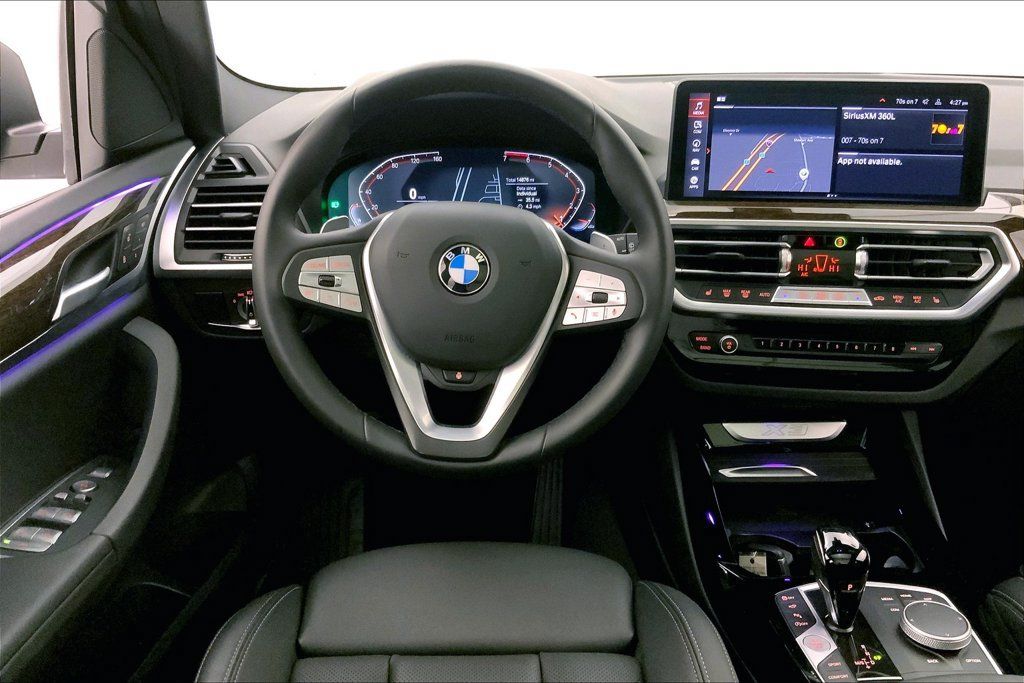 Certified 2024 BMW X3 xDrive30i w/ Premium Package AWD/4WD image 4