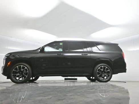 Used 2025 Chevrolet Suburban RST AWD/4WD image 62