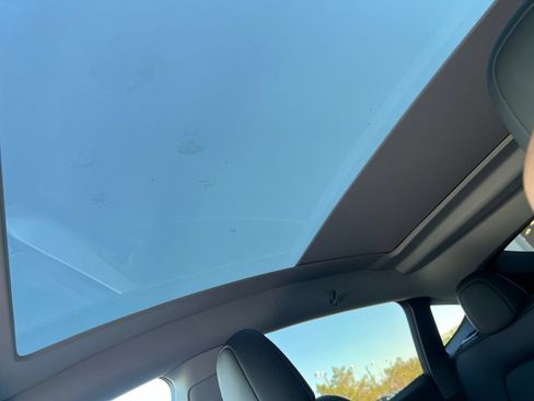 Used 2025 Tesla Model Y Performance AWD/4WD image 38
