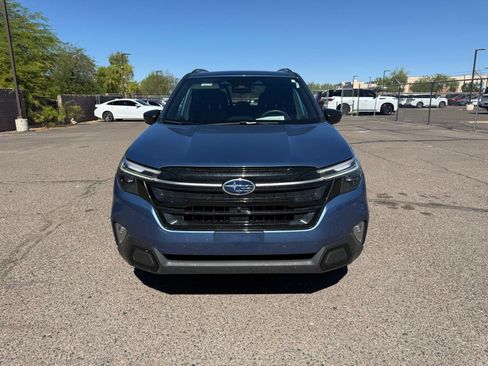Used 2025 Subaru Forester Touring w/ Popular Package - Touring AWD/4WD image 2