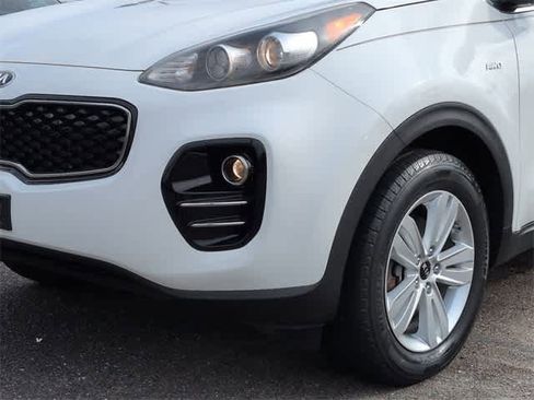 Used 2019 Kia Sportage LX image 11