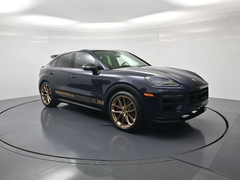 Used 2024 Porsche Cayenne Turbo GT AWD/4WD image 40