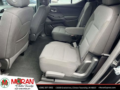 Certified 2023 Chevrolet Traverse LT FWD image 13