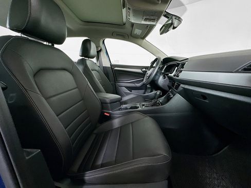 Used 2021 Volkswagen Jetta SE w/ SE Cold Weather Package image 30