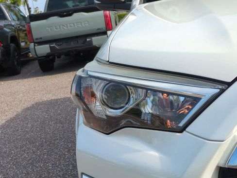 Used 2018 Toyota 4Runner Limited RWD image 10