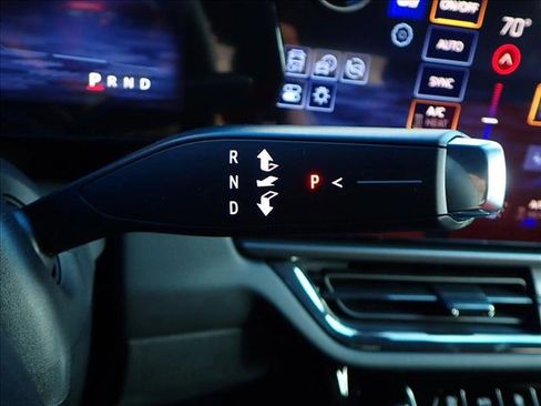 New 2025 Chevrolet Equinox EV RS image 24