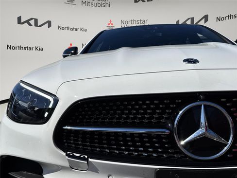 Used 2022 Mercedes-Benz E 350 4MATIC Sedan w/ AMG Line Exterior image 25