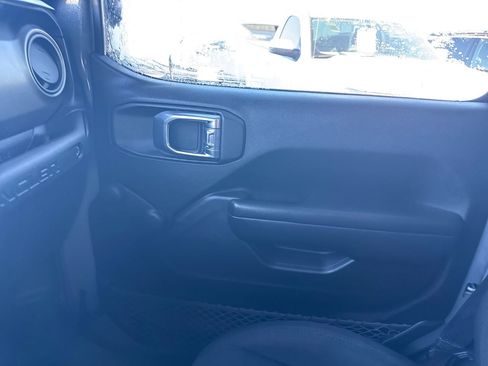 Used 2021 Jeep Wrangler Unlimited Sport image 22