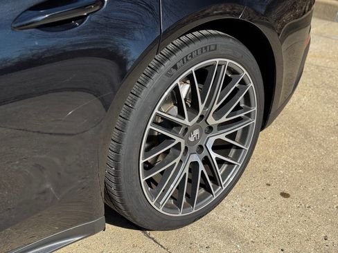 Used 2024 Porsche Panamera image 12