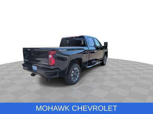 Used 2024 Chevrolet Silverado 2500 Custom w/ Custom Convenience Package AWD/4WD image 9