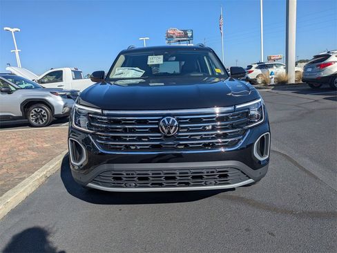 New 2026 Volkswagen Atlas SEL image 10