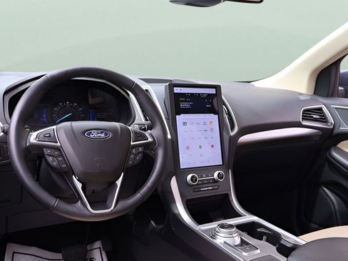 Used 2023 Ford Edge SEL w/ Convenience Package AWD/4WD image 13