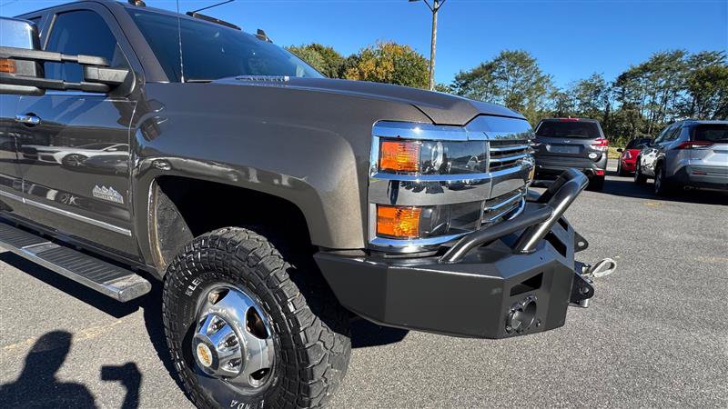 Used 2015 Chevrolet Silverado 3500 High Country w/ Duramax Plus Package AWD/4WD image 26