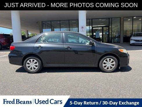 Used 2011 Toyota Corolla LE FWD image 9