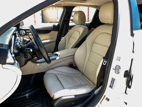 Used 2021 Mercedes-Benz C 300 Sedan image 34