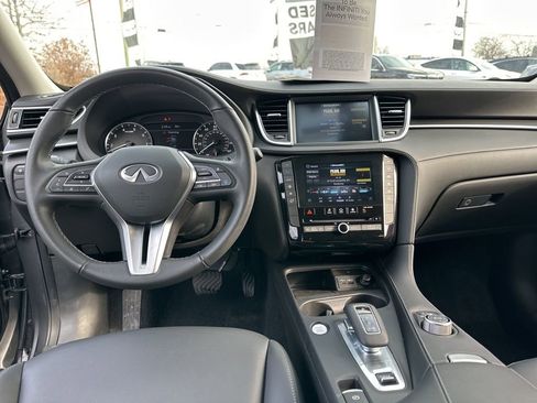 Certified 2025 INFINITI QX50 Pure image 41