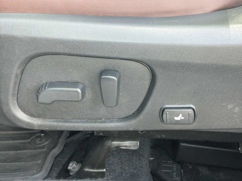 Used 2018 Subaru Forester 2.5i Touring w/ Popular Package #3B AWD/4WD image 23