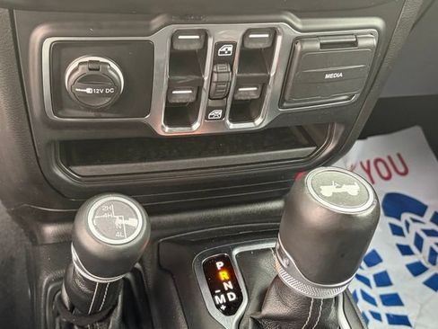 Used 2023 Jeep Wrangler Unlimited Sahara w/ Safety Group AWD/4WD image 23