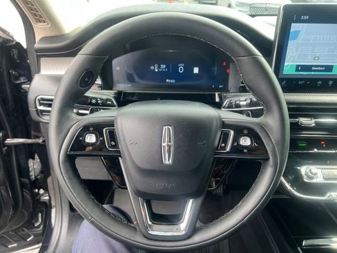 Certified 2024 Lincoln Corsair AWD image 17