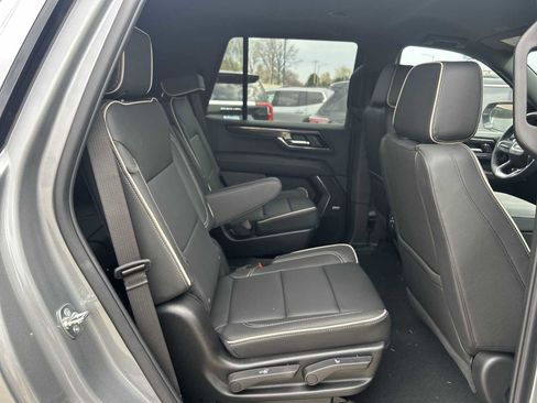 New 2026 GMC Yukon Elevation image 27