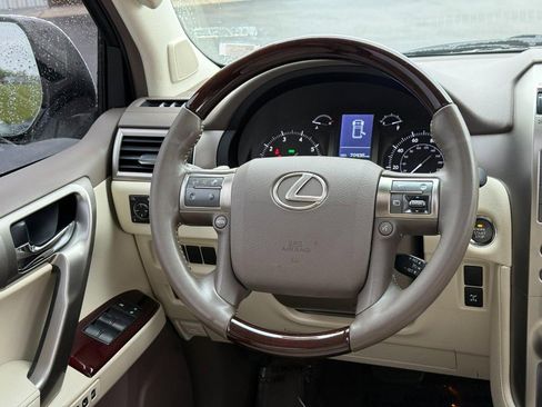 Used 2019 Lexus GX 460 Premium AWD/4WD image 14