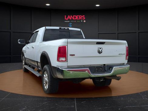 Used 2018 RAM 2500 Laramie w/ Convenience Group AWD/4WD image 2