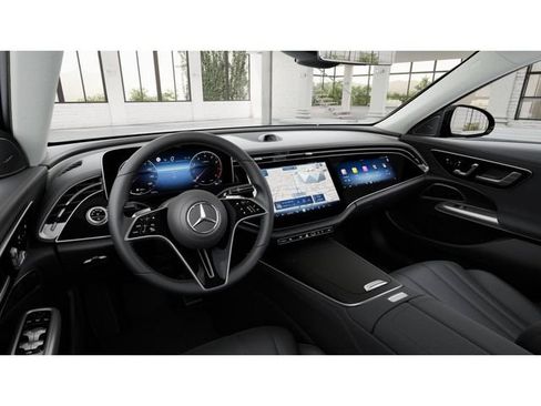 New 2026 Mercedes-Benz E 350 4MATIC Sedan image 3