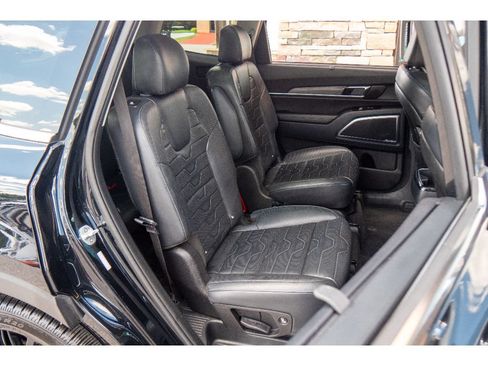 Used 2020 Kia Telluride SX w/ SX Prestige Package AWD/4WD image 19